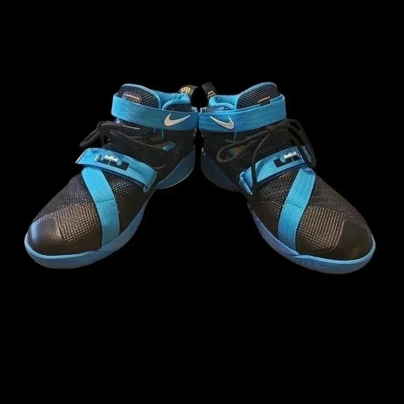 Nike LeBron Soldier IX Kids Sneakers/Shoes - Size 7Y - Blue/Black - Picture 3 of 7